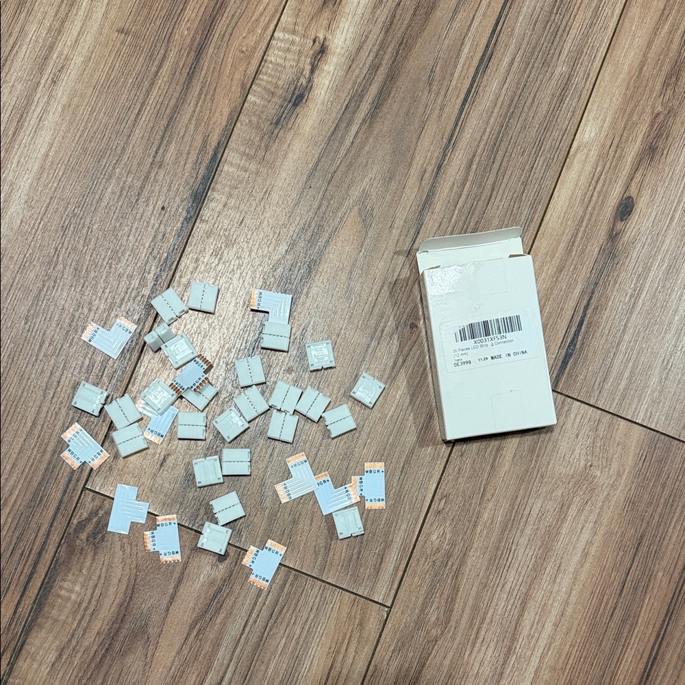 White color change strip light Connector Clips (+RGBW)